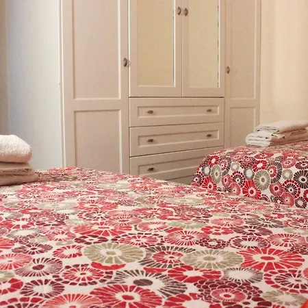 ★benz Home★ 20mts From Beach Apartment *