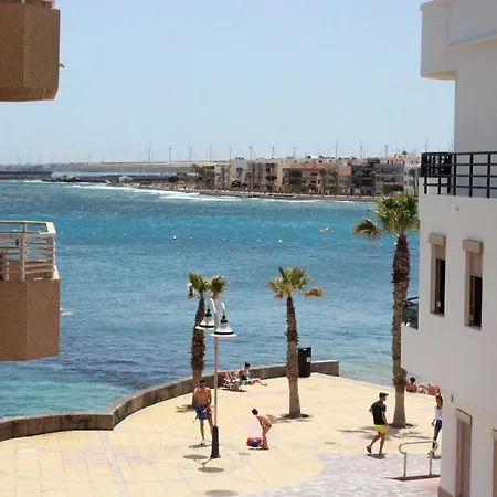 ★benz Home★ 20mts From Beach * Arinaga